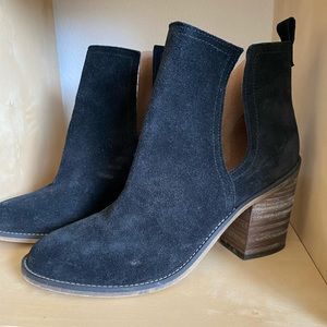 Black winter booties